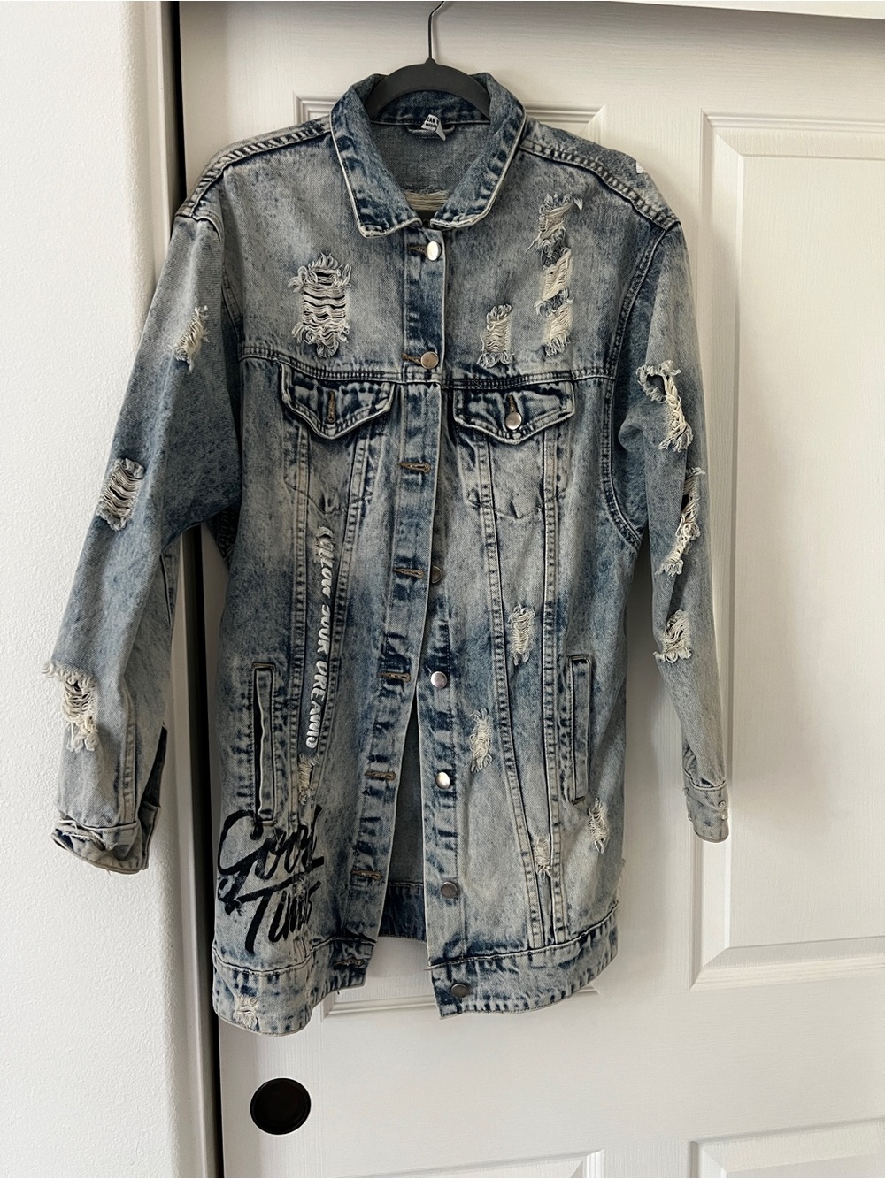 Fashion Nova Distressed Light Blue Acid Wash Denim Jacket - Picture 3 of 3